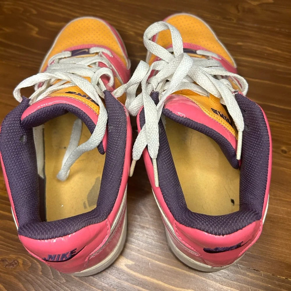 Nike Air wmn shoes size 6.5 - Picture 8 of 11